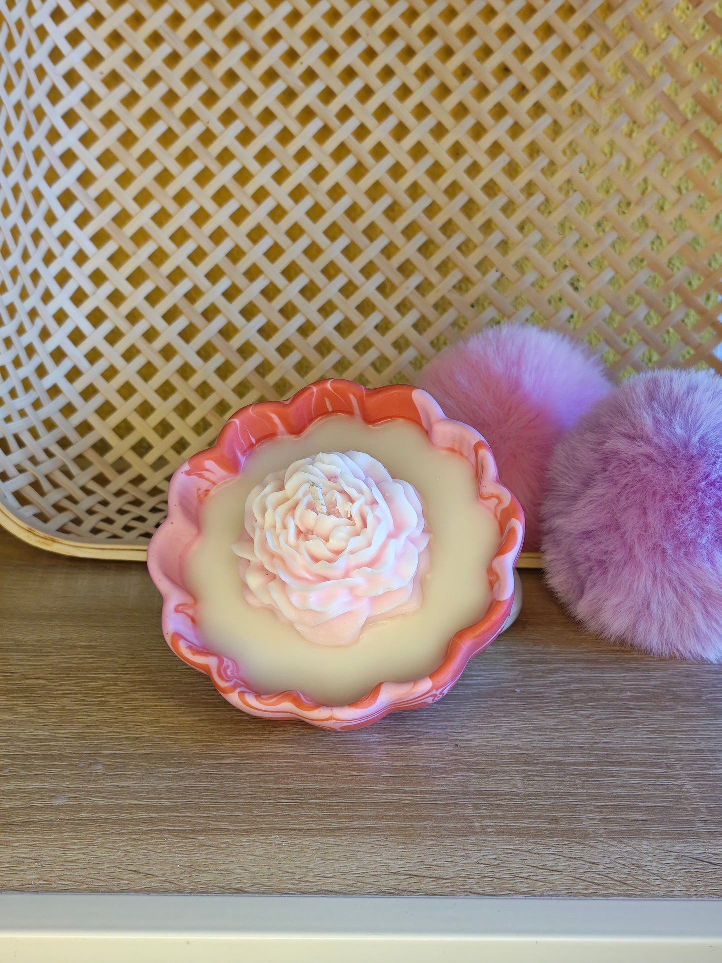 Geschulpte Bloemen schaal - diverse kleuren