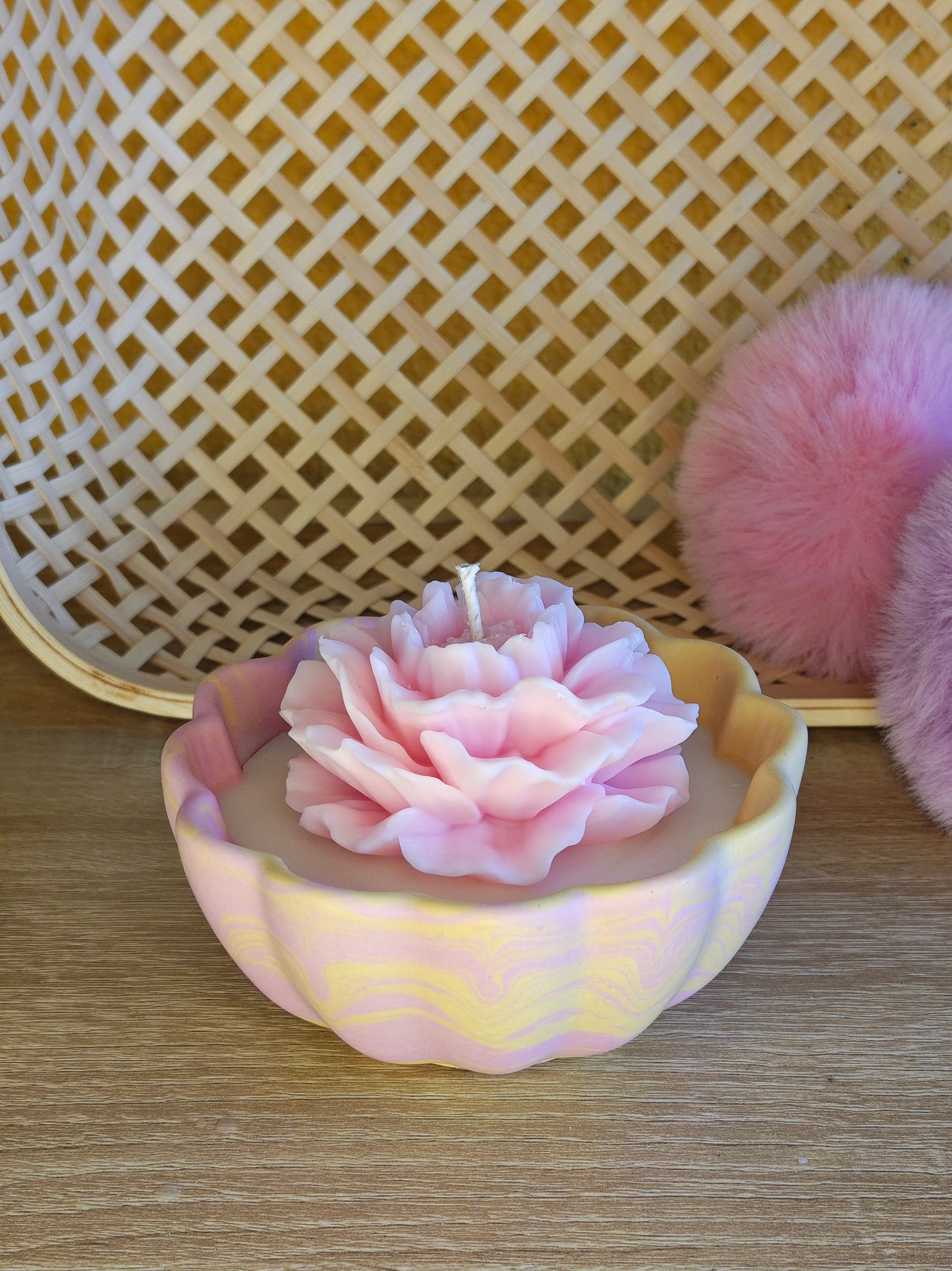 Geschulpte Bloemen schaal - diverse kleuren